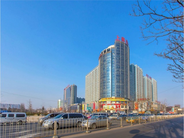 PC镜一般多少钱